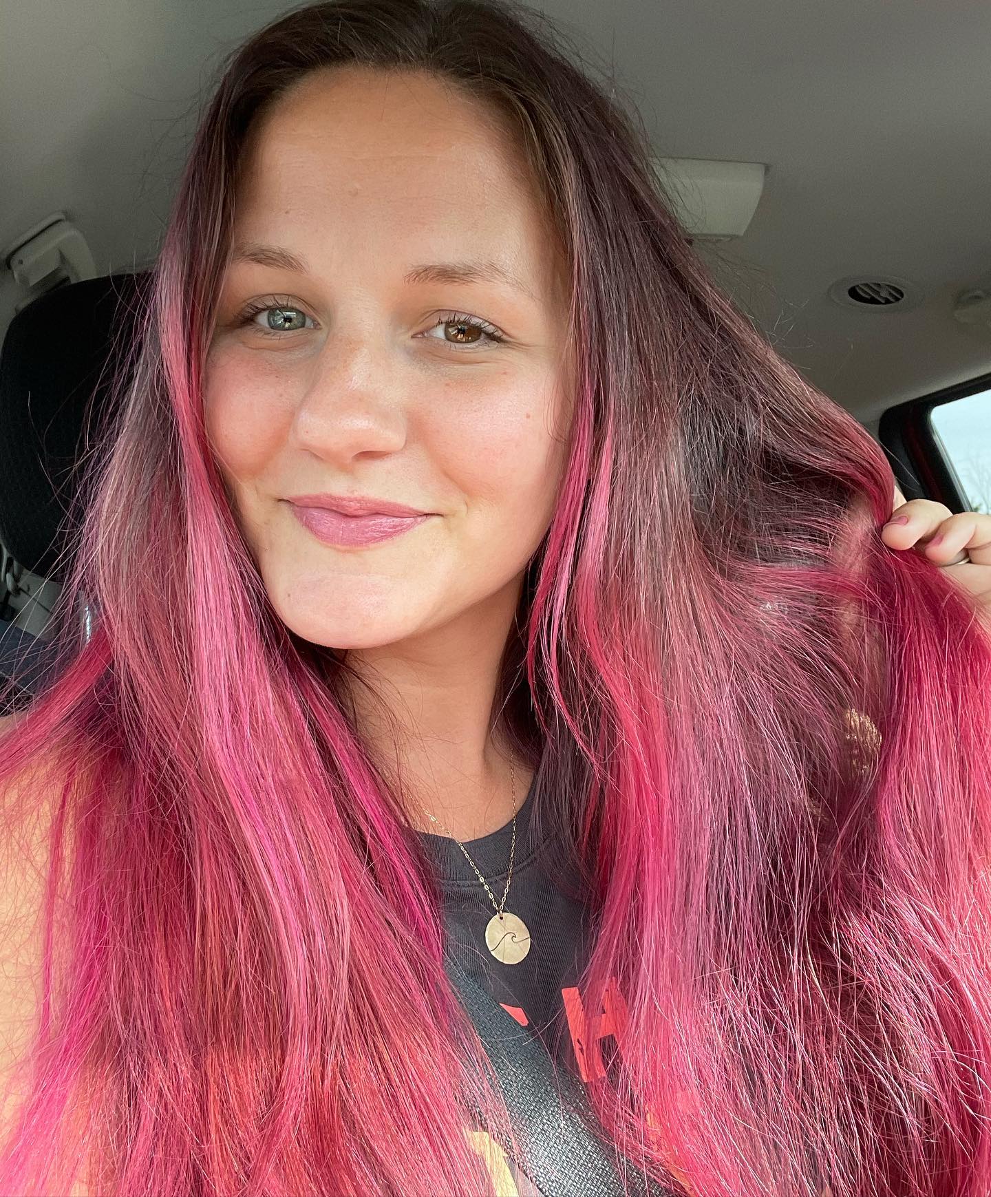 Raspberry Pink Color Depositing Daily Conditioner - Image 9