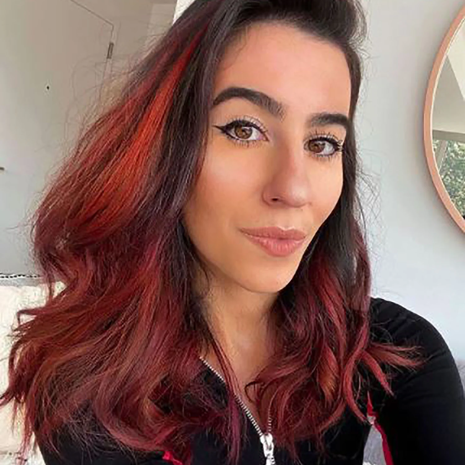 Scarlet Red Hair Healthy Color Duo - Image 11